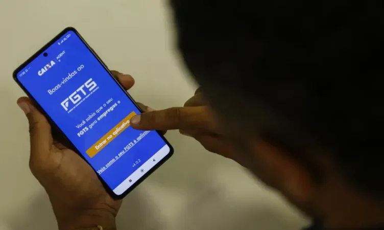 Caixa começa a pagar FGTS de quem optou pelo saque