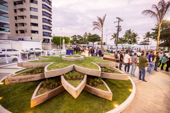 Praça na Ponta Verde torna viva contribuição de Em